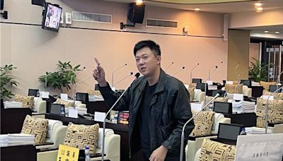 黃仁勳旋風吹入南市議會 議員穿黑皮衣質詢AI產業 - 政治