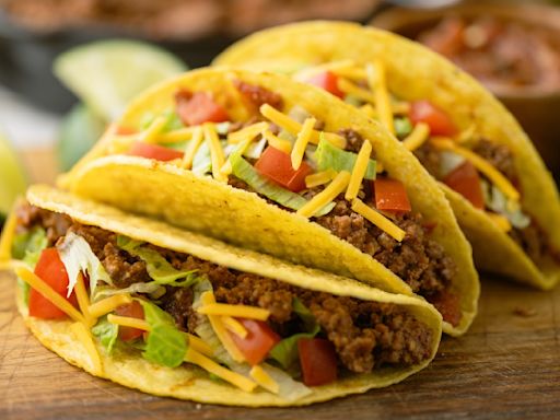 The Foil Trick That Makes Building Tacos So Much Easier