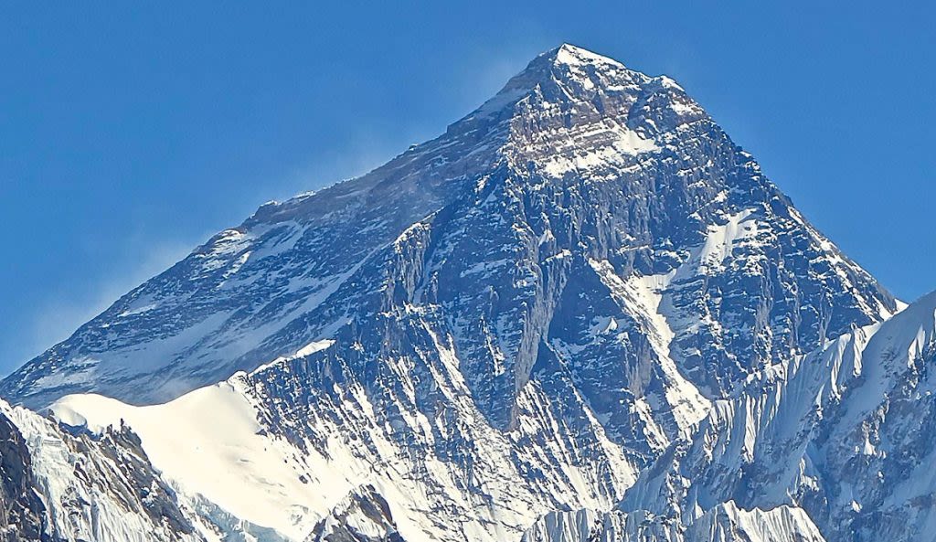 The Amount of Trash Being Removed from Everest Is Wild