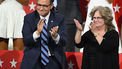 JD Vance's mother had emotional reaction when he celebrated her 10 years of sobriety during speech