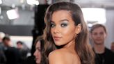 Hailee Steinfeld Has Abs In New IG Pics—And Her Fans Are Legit Freaking Out