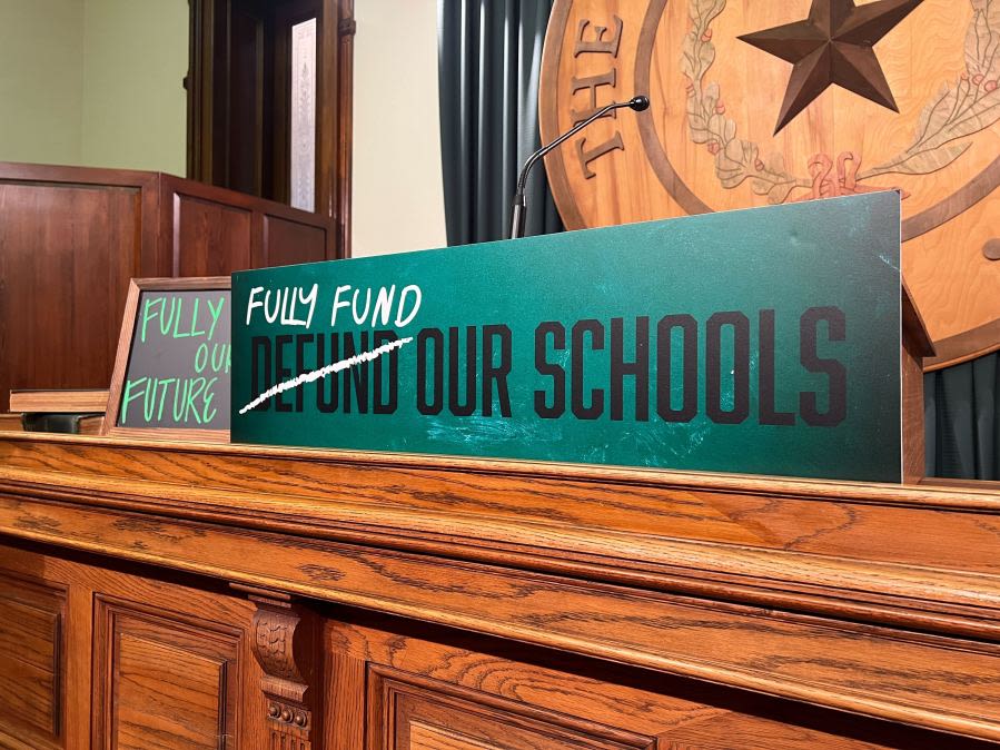 Democrats urge special session to increase Texas school funding