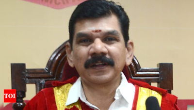 Tirunelveli mayor P M Saravanan resigns | Chennai News - Times of India