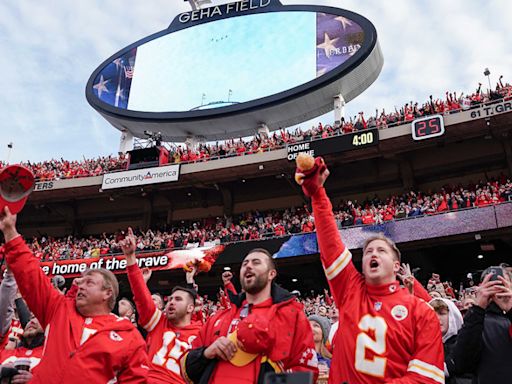 Kansas City Chiefs Star Player's Shocking Position Change Sends NFL Fans into a Frenzy