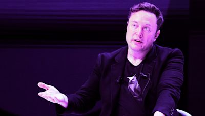 Elon Musk Deletes Nazi Apologist Tweet After Near-Universal Backlash