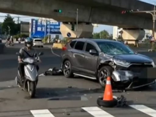 悲傷父親節！桃園警騎車上班遭「違規左轉車」撞飛亡