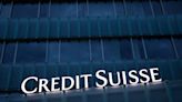 Exbanqueros de Credit Suisse contemplan lucha legal sobre bonos