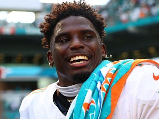 What we know about Miami Dolphins star Tyreek Hill’s detainment by police | CNN