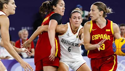 España gana la plata en baloncesto 3x3 femenino en su debut olímpico
