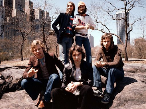 Steve Hackett ‘made the right decision’ to leave Genesis after claustrophobia ‘invaded’ band