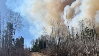 2 Alberta hamlets on evacuation alert due to wildfire threat