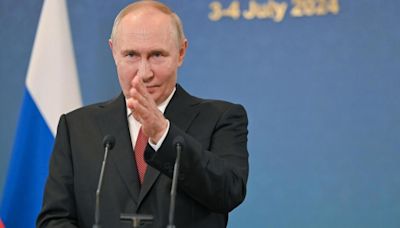 Putin descarta tregua en Ucrania sin acuerdos previos y dice tomar "muy en serio" la postura de Trump
