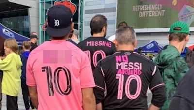 Fuming fans alter Messi shirts after Argentine's Vancouver no-show