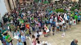 Multitudinaria protesta en Dénia contra los recortes educativos (imágenes)