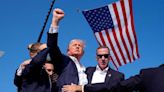 Foto de Trump ensangrentado y desafiante adquiere un significado patriótico | Teletica