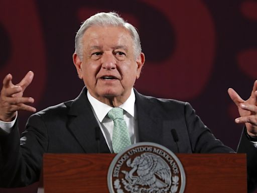 López Obrador felicita a las primeras mexicanas que ganaron una medalla olímpica en París