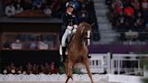 JO de Paris 2024 : la cavalière Charlotte Dujardin renonce aux Jeux après la diffusion d’une vidéo de maltraitance