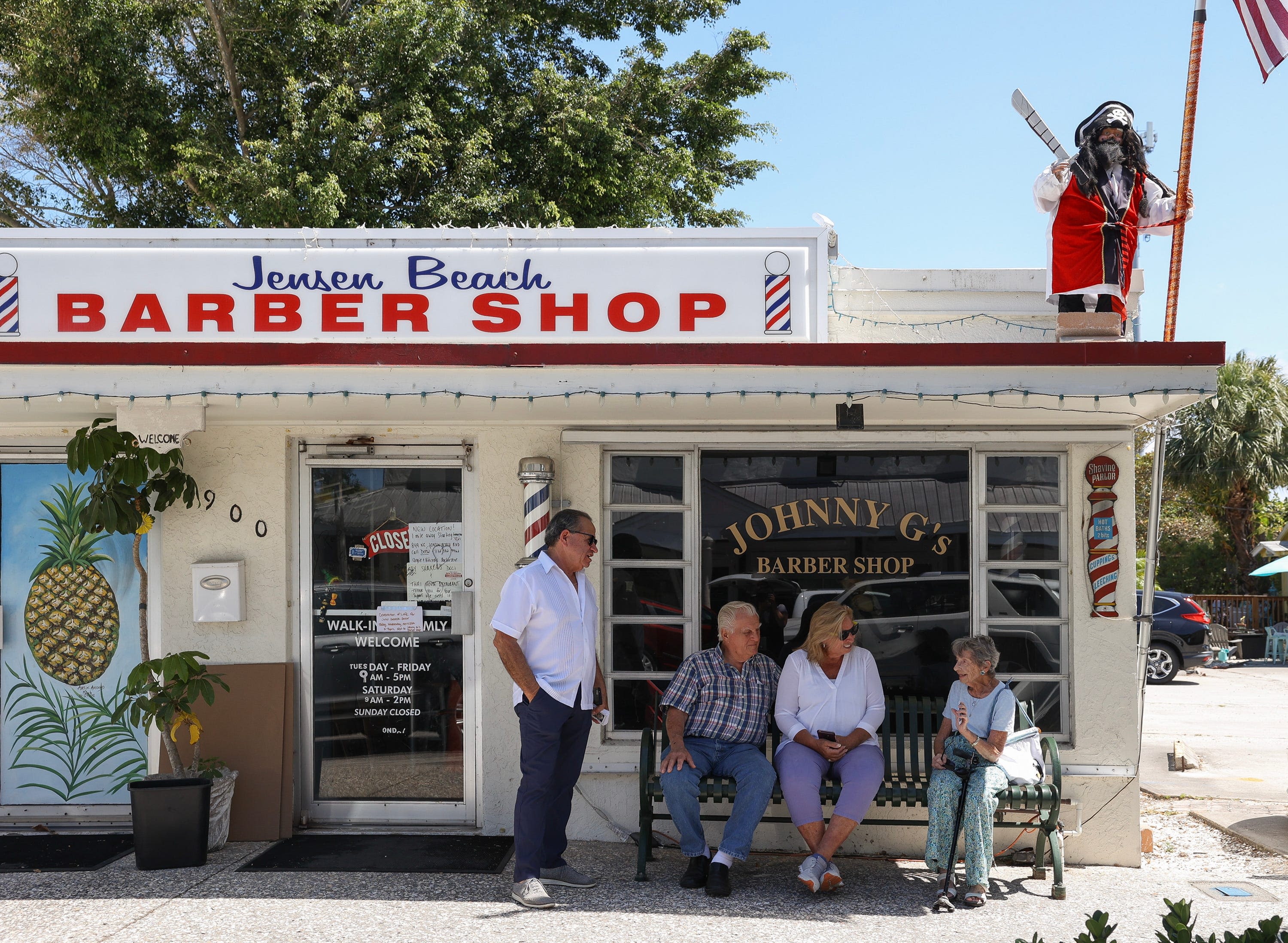 'A great guy': Friends, customers remember Jensen Beach barber John Gentile Sr. and his legacy