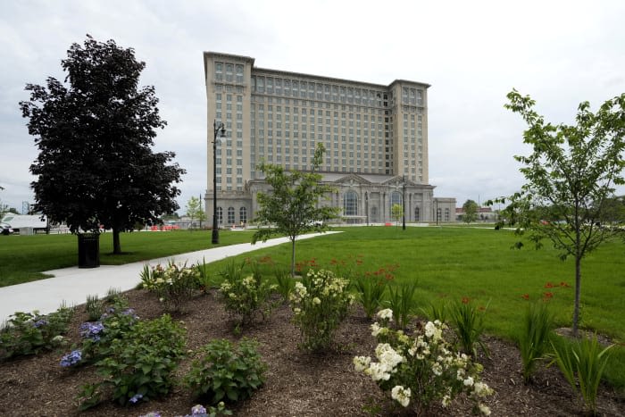 Concert, 10-day open house planned for Michigan Central Station reopening in Detroit