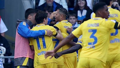 Cardiff 0-2 Leeds: Largie Ramazani and Joel Piroe see off 10-player Bluebirds