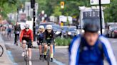 Montreal plans to build 200 kilometres of secure bike paths over next 5 years