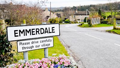 Emmerdale villagers left heartbroken by shock death in tragic scenes