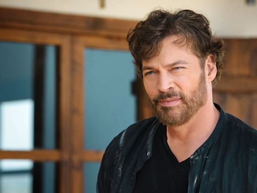 ‘Find Me Falling’ Review: Harry Connick Jr. Sings and Shines in Netflix’s Big Fat Greek Rom-Com