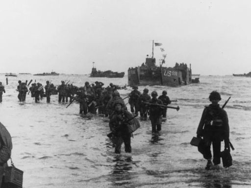 A 80 años del día en que una ciudad con 170 mil soldados desembarcó en Normandía y la carta de Eisenhower por si la operación salía mal