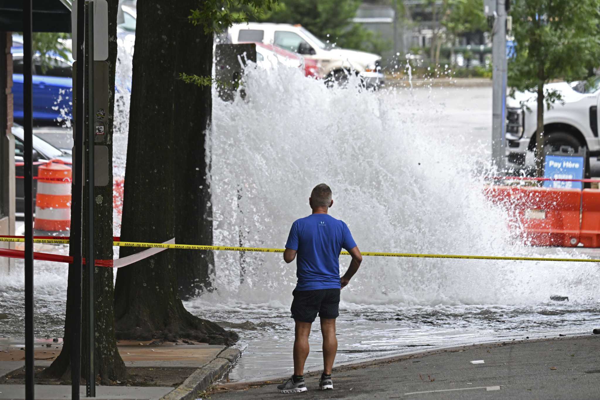 Atlanta water woes extend into fourth day as city finally cuts off leak gushing into streets