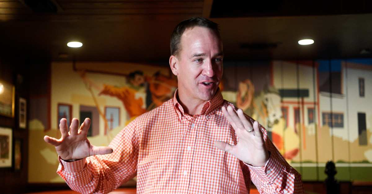 Peyton Manning likes Broncos QB room and Sean Payton system