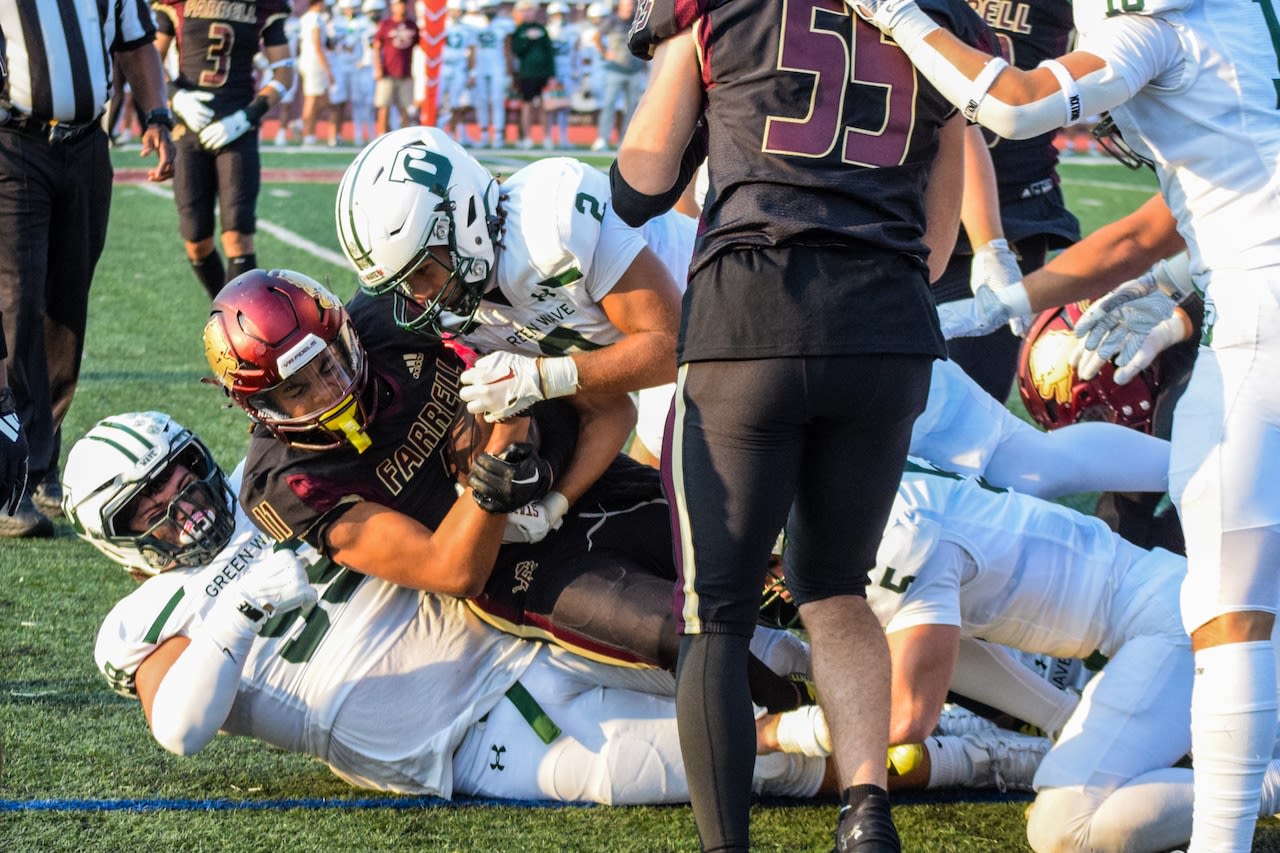 Staten Island HS football: Farrell fights the good fight, but Delbarton RB Brock Dandridge too much during loss (photos)