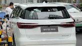 BYD’s all-electric M6 MPV spotted in the wild