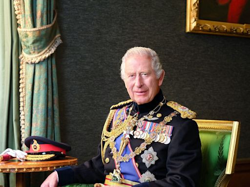 Charles III : un nouveau portrait dévoilé, les internautes conquis