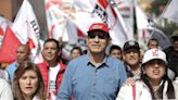 Martín Vizcarra en marcha en contra de Dina Boluarte: “Reclamamos de manera enérgica pero pacífica”