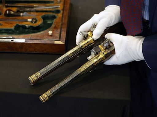 Napoleon's pistols sold in France for 1.7 million euros