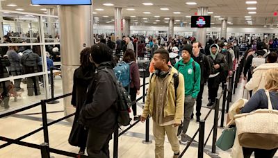 Hartsfield-Jackson Atlanta Airport keeping busy as holiday travelers return