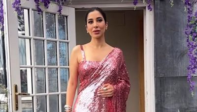 Sophie Choudry Literally Glitters Away In A Sparkling Gradient Pink Manish Malhotra Saree