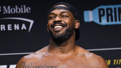 Jon Jones pede luta contra brasileiro no UFC: ‘seria a maior luta da história’