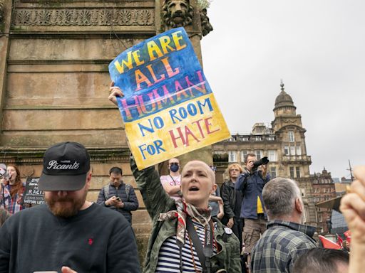 Thousands turn out to oppose rally in Glasgow backed by Tommy Robinson