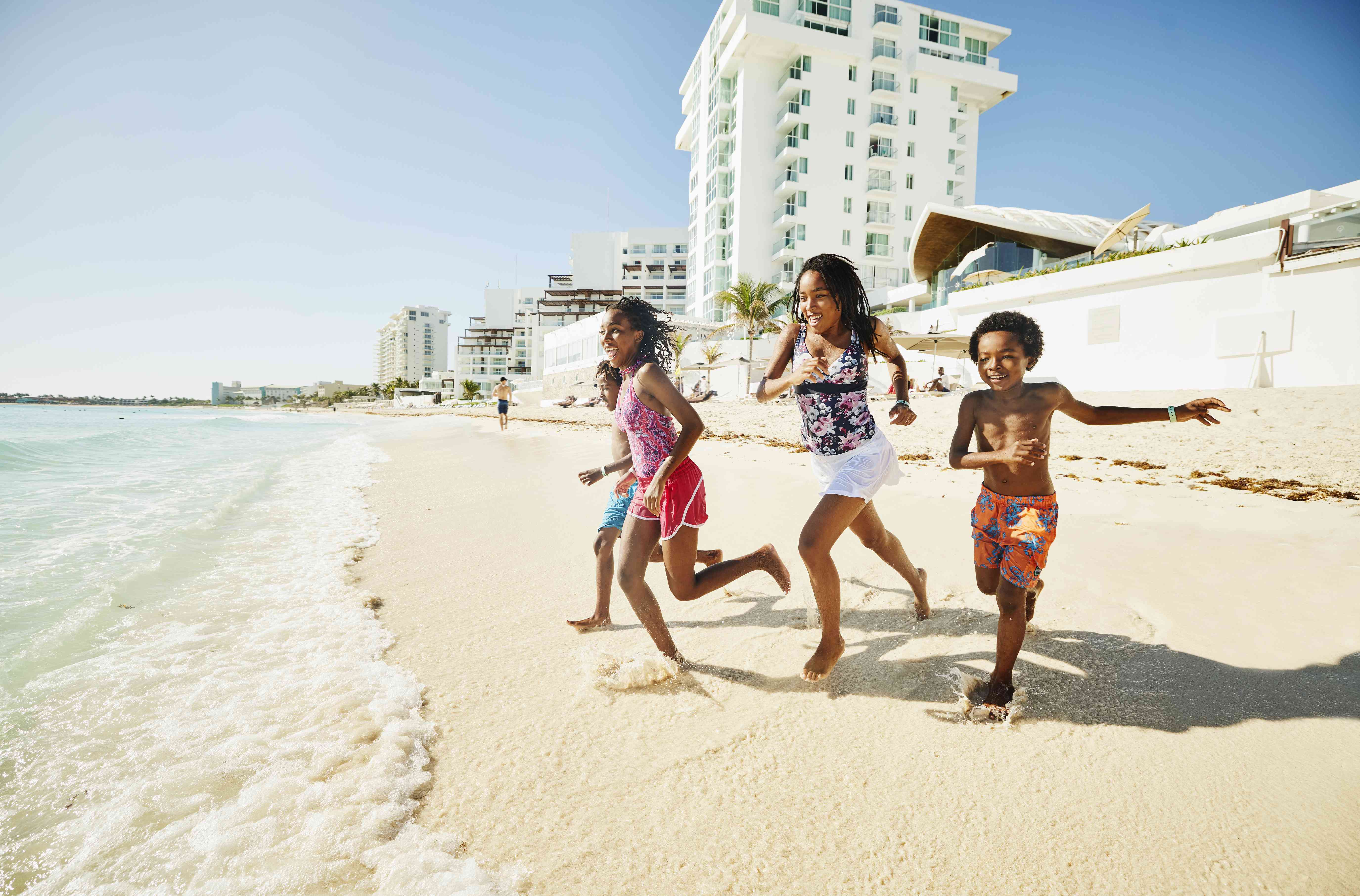 The Best Domestic Destinations to Visit With Kids This Summer