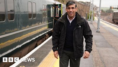 Sunak takes sleeper train to Cornwall for election campaign