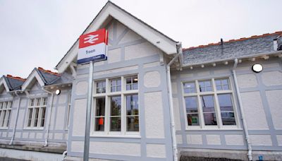 Network Rail completes rebuilding of fire-damaged Troon station