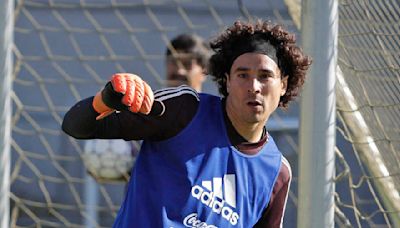 Guillermo Ochoa y el histórico equipo de Europa que lo busca fichar