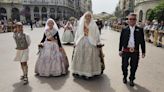 Directo Fallas | Un traje negro en la Ofrenda, propiedad de...