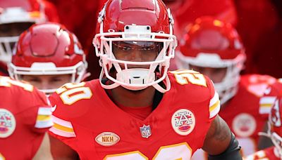 Chiefs Get 2 Key Starters Back Practicing at Training Camp: Report