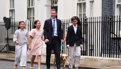 The 'really sweet' gesture Jeremy Hunt’s children left for Keir Starmer’s kids at Downing Street