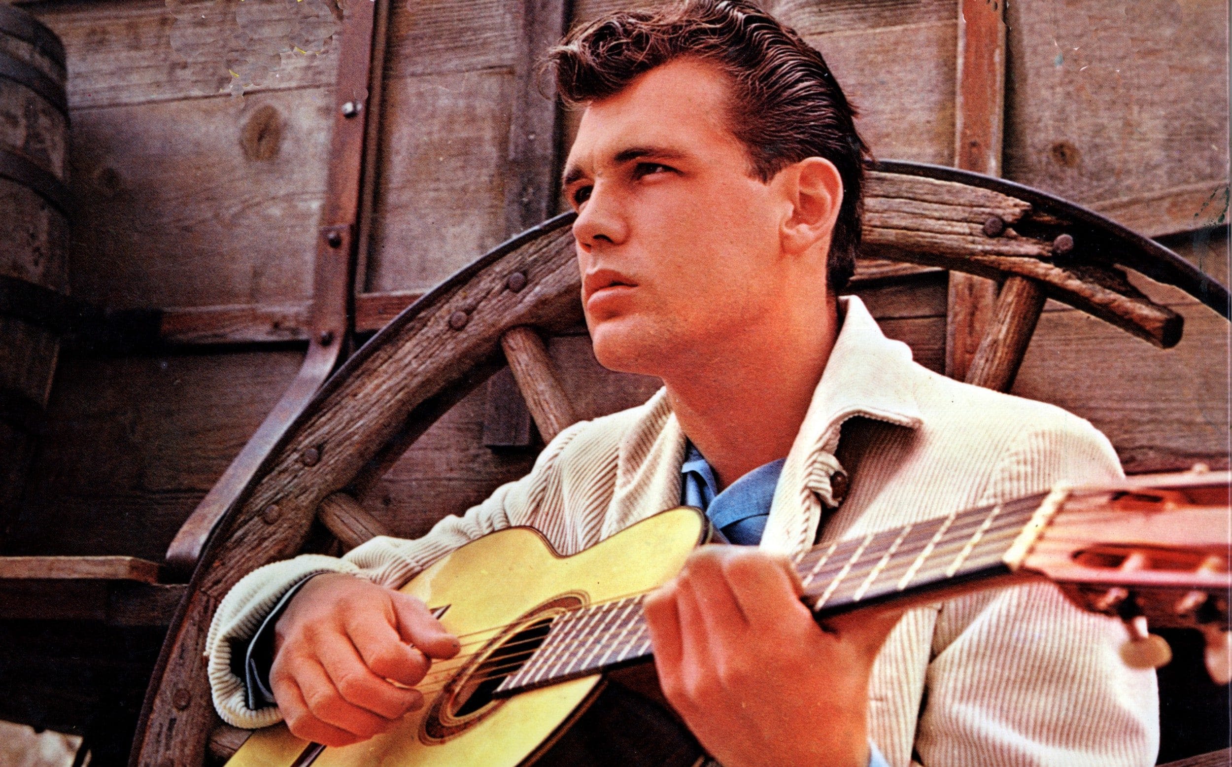 Duane Eddy, rock ’n’ roll pioneer renowned for his echo-laden twanging guitar sound – obituary