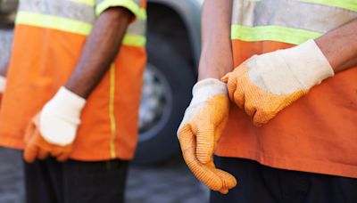 Organizaciones piden trato justo a jornaleros que buscan trabajo en estacionamiento de ferretería de New Rochelle