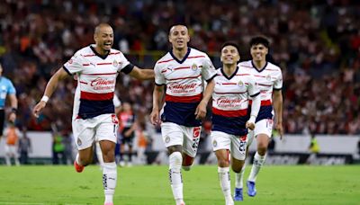 Chicharito reapareció y Chivas calificó directo a la liguilla al vencer por 1-0 al Atlas - La Opinión