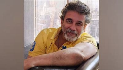 Deepak Tijori recalls how he was made to 'cycle like a maniac' for Aamir Khan's 'Jo Jeeta Wohi Sikandar'